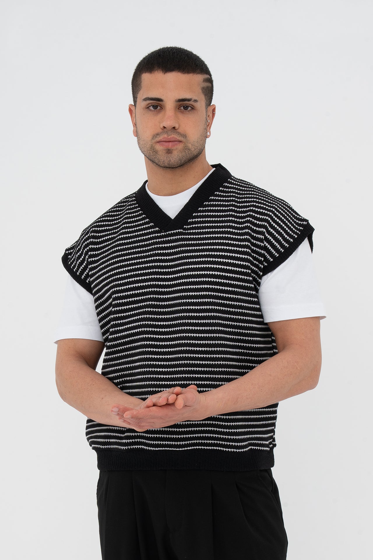 Sıfır Kollu Oversize Triko Süveter
